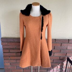 Vintage | Elegant Dress Coat with Black Fur Accents